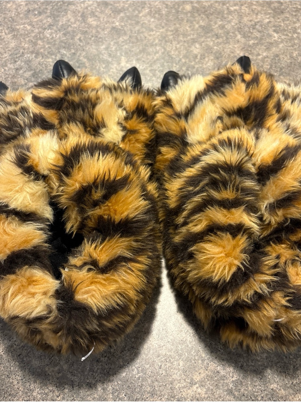 Plush Faux Fur Slip-On Slippers for Women/Unisex - Tiger Print Black & Brown S/M